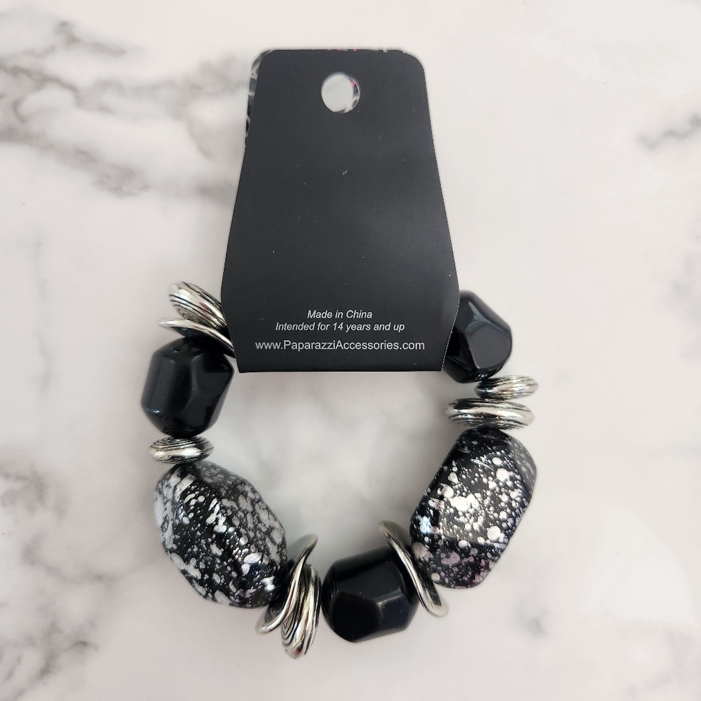 Boho Chunky Black Stones and Silver Bracelet - Picture 5 of 7